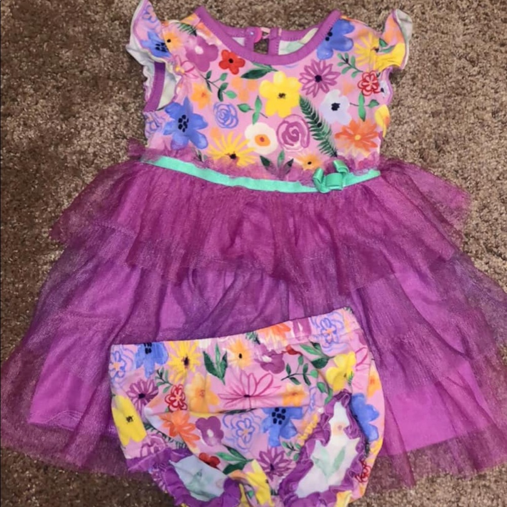 Matilda Jane 6-12months. Runs small